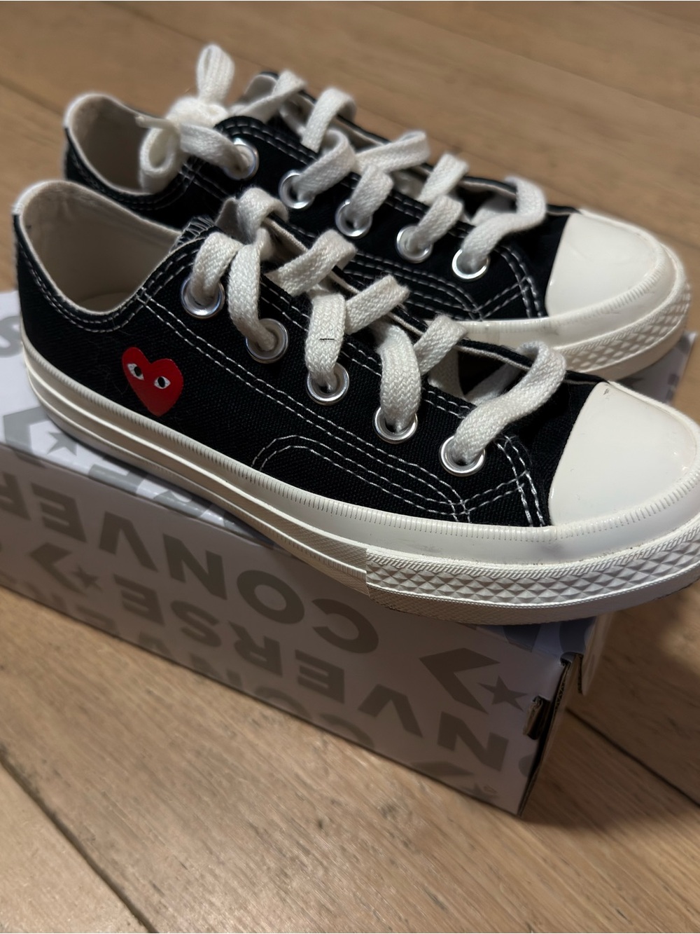 Black Kids Comme des Garcons Play converse low.